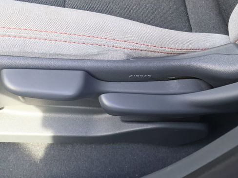 Used 2018 Chevrolet Bolt LT image 11