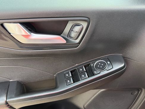 Certified 2025 Ford Escape ST-Line FWD image 14