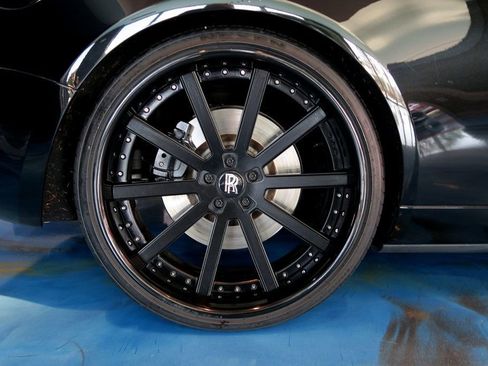 Used 2016 Rolls-Royce Dawn image 41