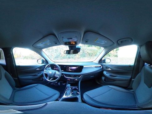Used 2025 Buick Encore GX Preferred image 38