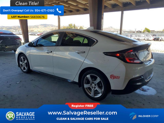 Used 2017 Chevrolet Volt LT w/ Comfort Package FWD image 3