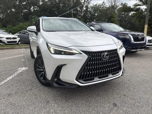 Used 2024 Lexus NX 250 FWD image 4