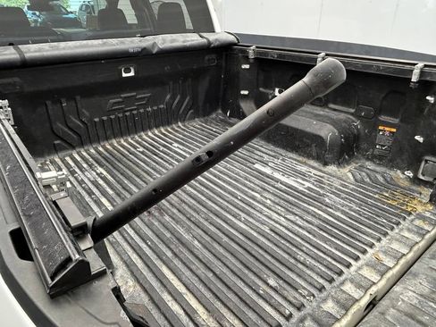 Used 2024 Chevrolet Silverado 1500 Custom RWD image 18