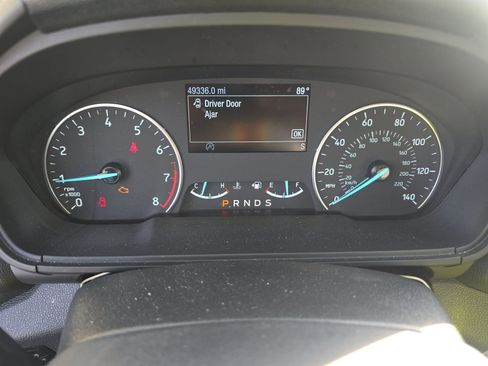 Used 2021 Ford EcoSport Titanium image 2