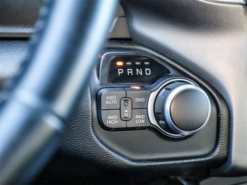 Used 2019 RAM 1500 Big Horn image 31