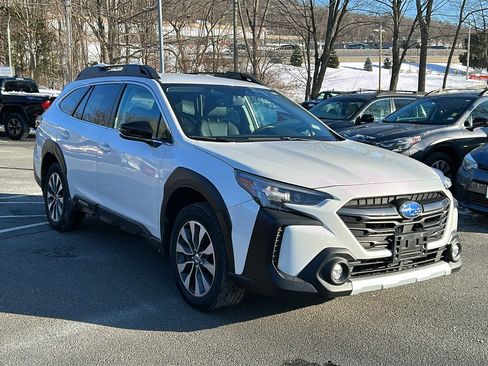 Certified 2023 Subaru Outback Limited image 2