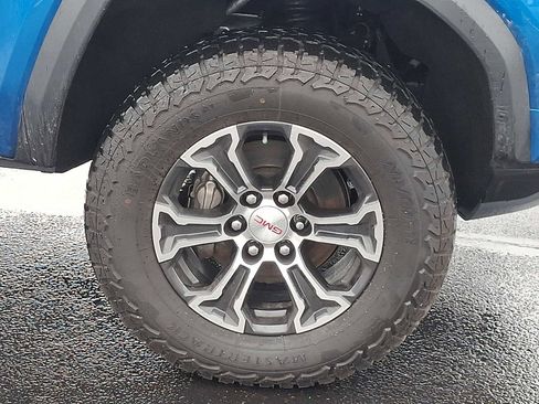 Used 2023 GMC Canyon AT4 w/ AT4 Premium Package image 8