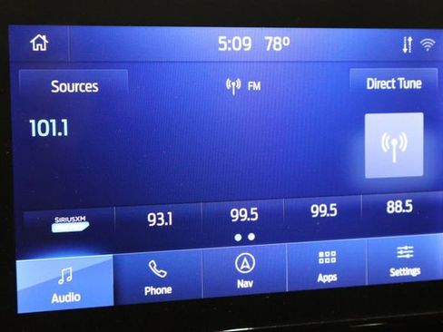 Used 2022 Ford Explorer Limited w/ Equipment Group 301A image 33