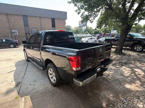 Used 2009 Nissan Titan SE RWD image 3