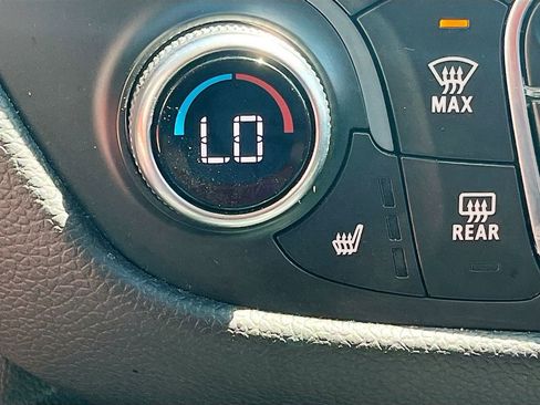 Used 2020 Chevrolet Equinox LT AWD/4WD image 20