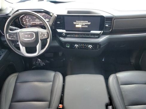 Used 2024 GMC Sierra 1500 SLT image 7