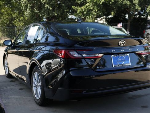 Used 2026 Toyota Camry LE FWD image 6