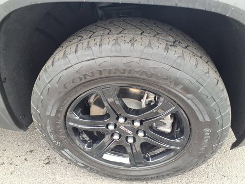 Used 2023 GMC Acadia AT4 w/ Technology Package AWD/4WD image 36