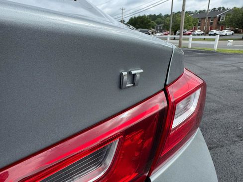 Used 2024 Chevrolet Malibu LT FWD image 10