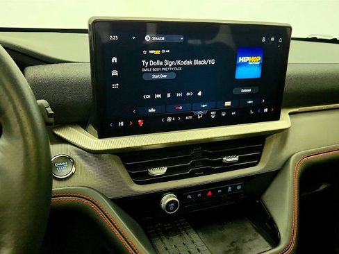 Used 2025 Ford Explorer ST-Line w/ Premium Package image 18