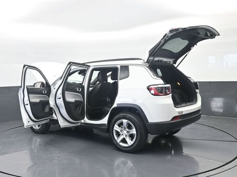 Used 2023 Jeep Compass Latitude AWD/4WD image 71