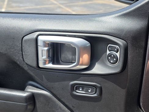 Certified 2025 Jeep Wrangler Unlimited Sport AWD/4WD image 26