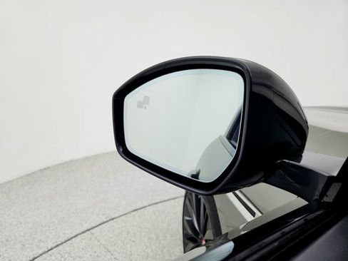 Used 2018 Jaguar F-PACE S image 19