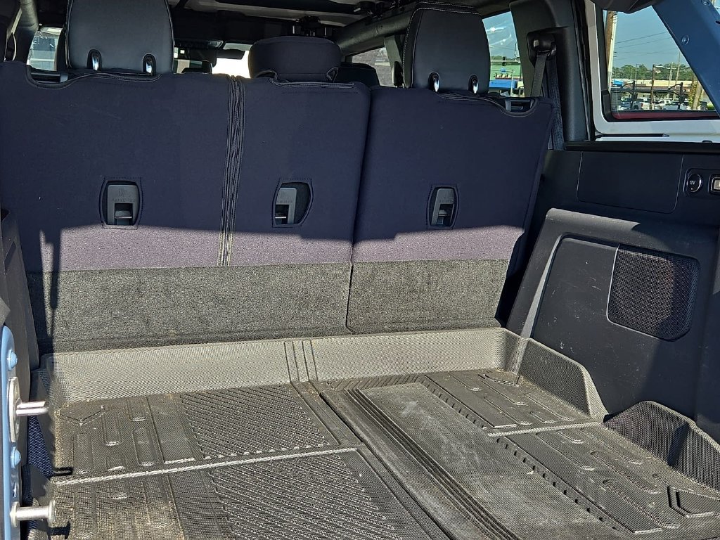 Used 2025 Ford Bronco Badlands AWD/4WD image 9