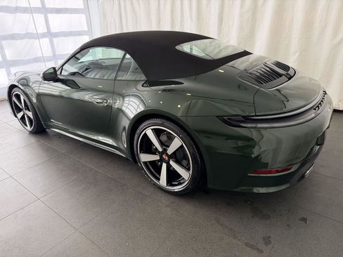 New 2026 Porsche 911 Carrera image 3