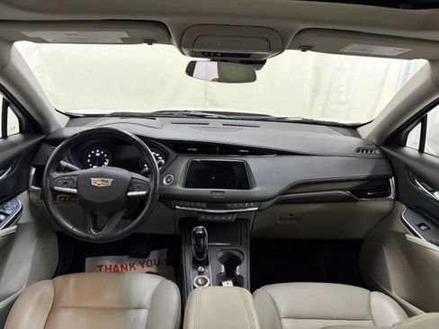 Used 2023 Cadillac XT4 Premium Luxury w/ Technology Package AWD/4WD image 28