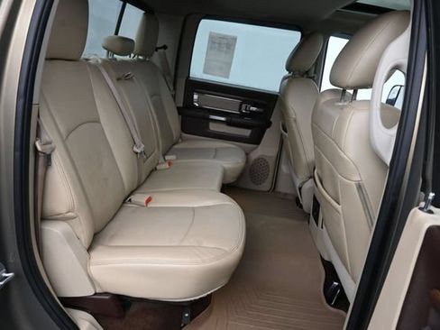 Used 2015 RAM 1500 Laramie w/ Convenience Group AWD/4WD image 6