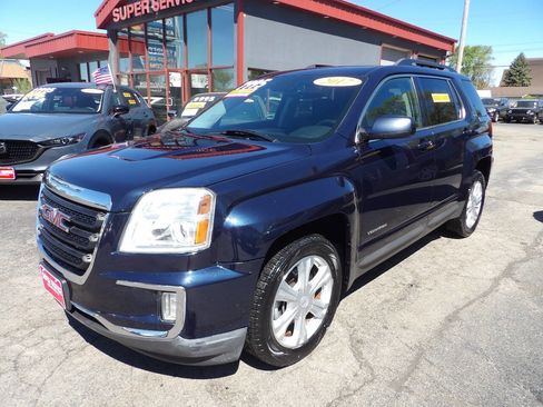 Used 2017 GMC Terrain SLE w/ Convenience Package FWD image 1