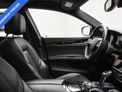 Used 2022 Maserati Quattroporte Modena Q4 image 49