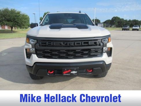 Used 2026 Chevrolet Silverado 1500 Custom Trail Boss w/ LPO, Dark Essentials Package AWD/4WD image 19