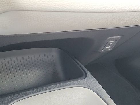 New 2026 Toyota Corolla LE FWD image 17