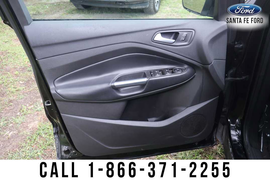 Used 2019 Ford Escape SEL AWD/4WD image 14