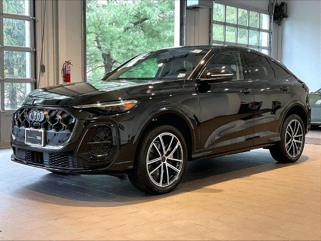 Used 2026 Audi Q5 Premium Plus AWD/4WD image 2