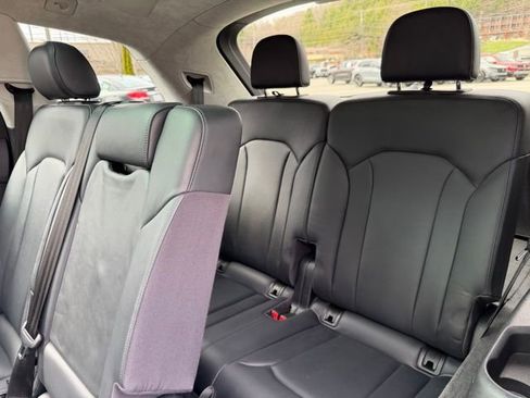 Used 2017 Audi Q7 3.0T Prestige image 40