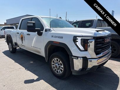Used 2025 GMC Sierra 2500 Pro w/ Convenience Package