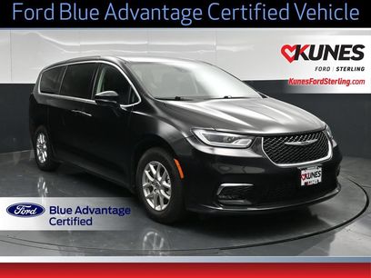 Used 2024 Chrysler Pacifica Touring-L