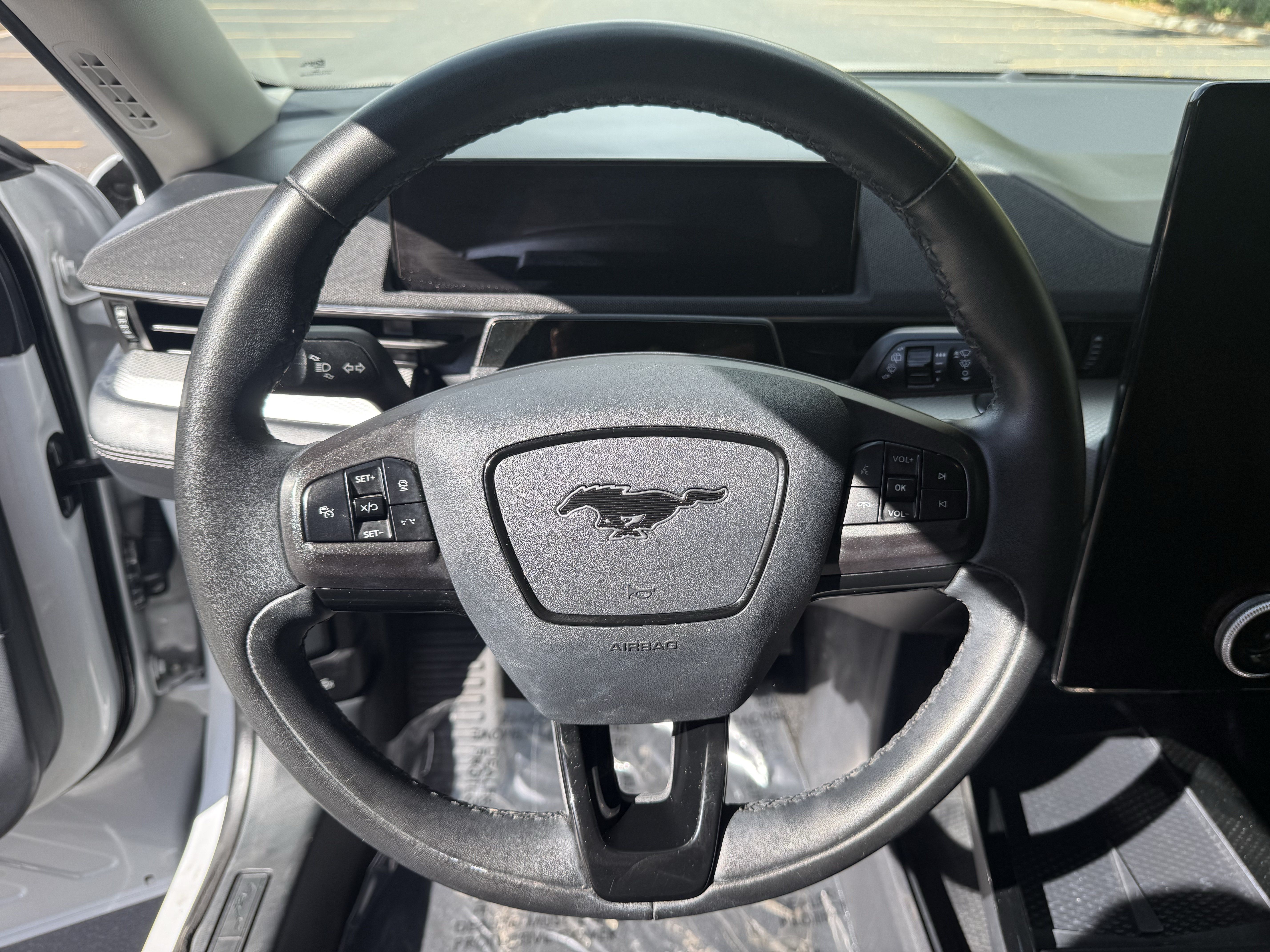 Used 2022 Ford Mustang Mach-E Select w/ Comfort/Technology Package RWD image 16
