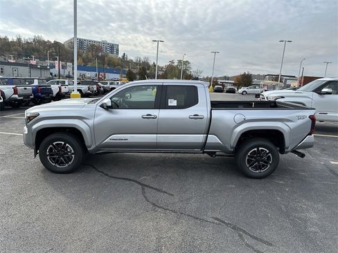 New 2025 Toyota Tacoma TRD Sport image 2