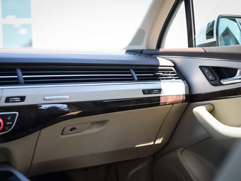 Used 2019 Audi Q7 2.0T Premium Plus w/ Premium Plus Package AWD/4WD image 23