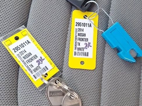 Used 2014 Nissan Frontier S w/ S Preferred Package image 21