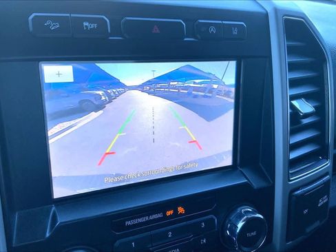 Used 2020 Ford F150 Lariat w/ FX4 Off-Road Package image 26