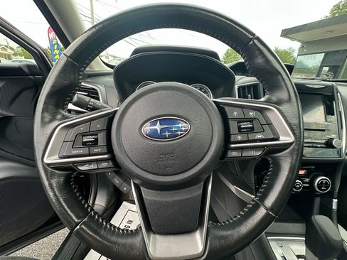 Used 2019 Subaru Forester Premium AWD/4WD image 18