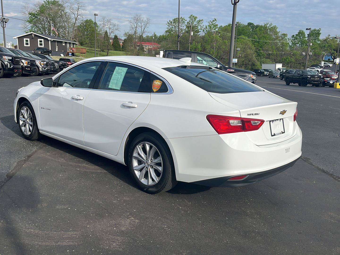 Used 2023 Chevrolet Malibu LT FWD image 3