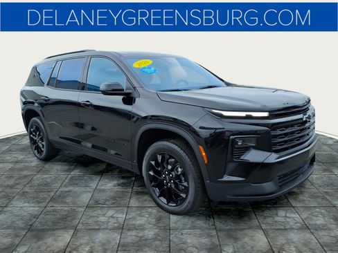 Used 2026 Chevrolet Traverse LT w/ Midnight/Sport Edition AWD/4WD image 1