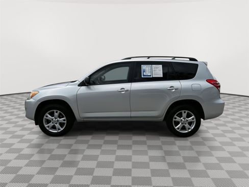 Used 2011 Toyota RAV4 4WD w/ Upgrade Value Pkg image 3