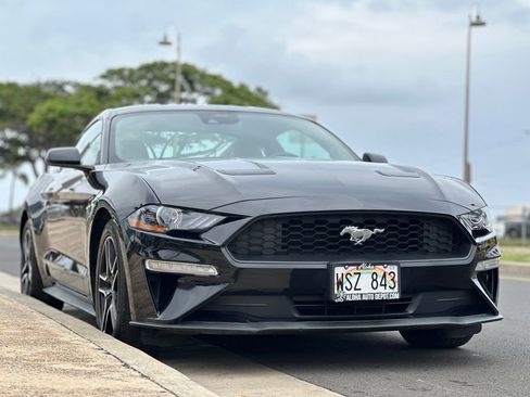 Used 2023 Ford Mustang Premium image 6