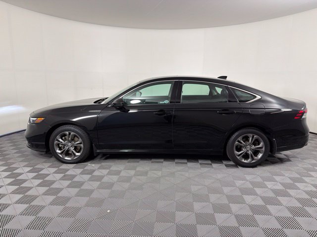 Used 2023 Honda Accord EX-L image 9