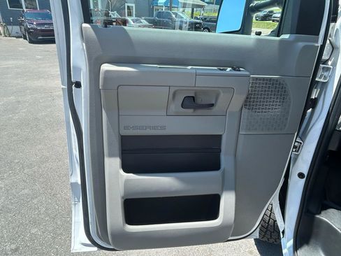 Used 2023 Ford E-350 and Econoline 350 Super Duty w/ Power Windows & Locks Group RWD image 11
