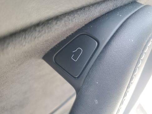 Used 2023 Tesla Model 3 Standard Range RWD image 12