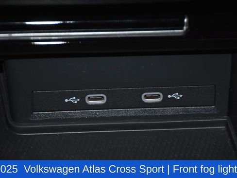 Used 2025 Volkswagen Atlas Cross Sport SE FWD image 18