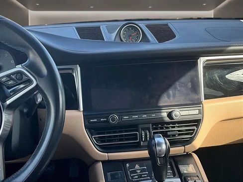 Used 2019 Porsche Macan S AWD/4WD image 11